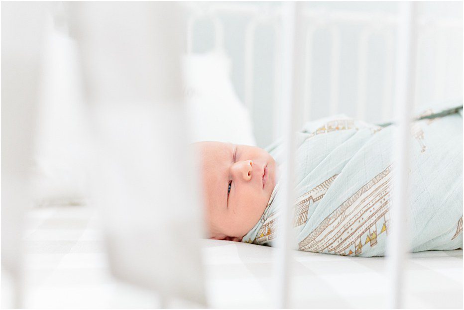 How to take your own newborn photos at home